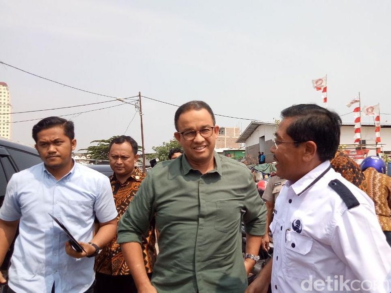 Anies Hadiri Peringatan 2 Tahun Penggusuran Kampung Akuarium Anies Hadiri Peringatan 2 Tahun Penggusuran Kampung Akuarium