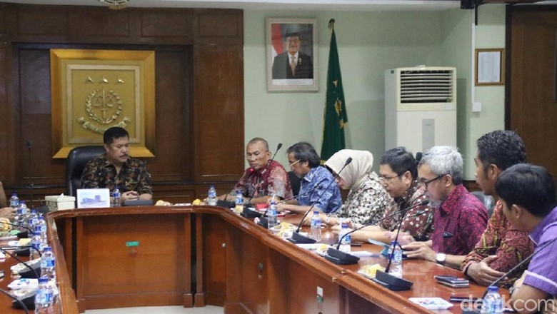 Usai Kawal Rp 1.000 Triliun, Jaksa Kenalkan TP4 ke Seluruh DPRD Usai Kawal Rp 1.000 Triliun, Jaksa Kenalkan TP4 ke Seluruh DPRD