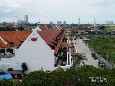 Nostalgia Zaman Batavia dari Menara Ini Nostalgia Zaman Batavia dari Menara Ini