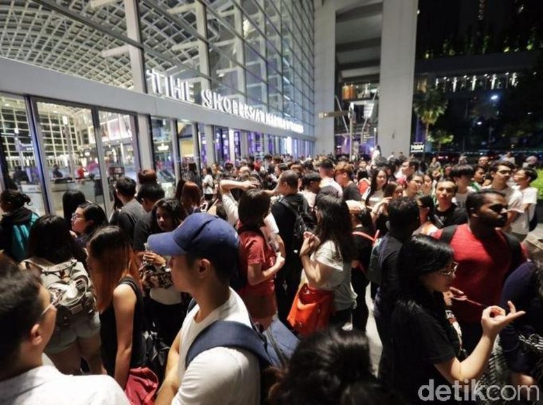 Antusias Fans demi Bertemu Bintang Avengers: Infinity War Antusias Fans demi Bertemu Bintang Avengers: Infinity War
