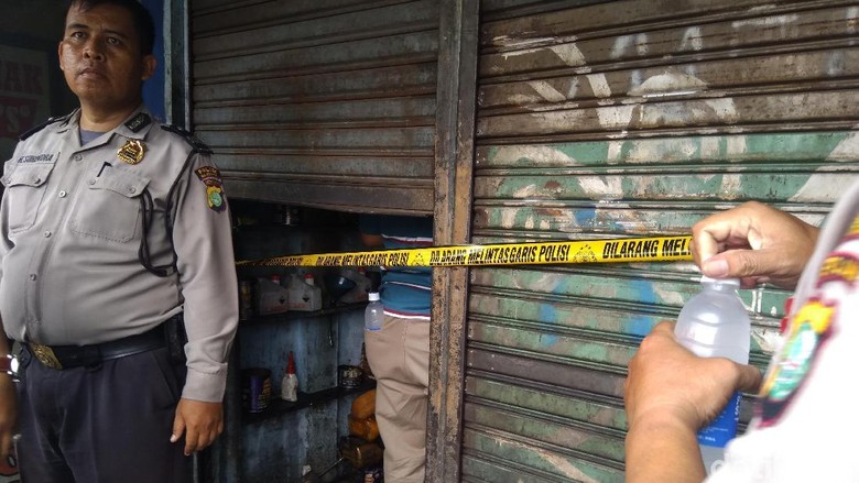 Montir di Tegal Parang Ditemukan Tewas Gantung Diri Montir di Tegal Parang Ditemukan Tewas Gantung Diri