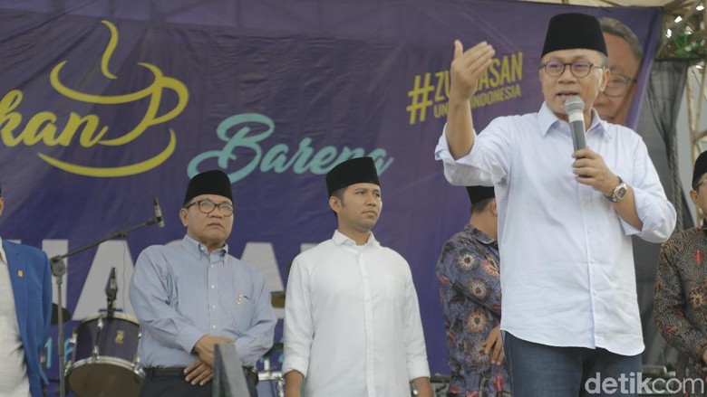 Didampingi Ketum PAN, Emil Janjikan Pelabuhan Besar di Madura Didampingi Ketum PAN, Emil Janjikan Pelabuhan Besar di Madura