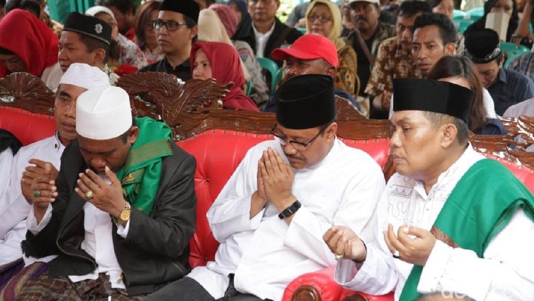 Kiai dan Aktivis Madura Dukung Gus Ipul-Puti Kiai dan Aktivis Madura Dukung Gus Ipul-Puti