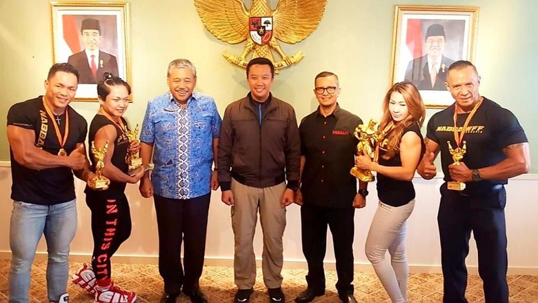 Menpora Apresiasi Prestasi Perbafi Menpora Apresiasi Prestasi Perbafi
