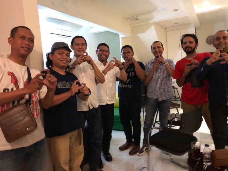 Elite PKS Bertemu Relawan GNR Bahas Pencalonan Gatot Nurmantyo Elite PKS Bertemu Relawan GNR Bahas Pencalonan Gatot Nurmantyo