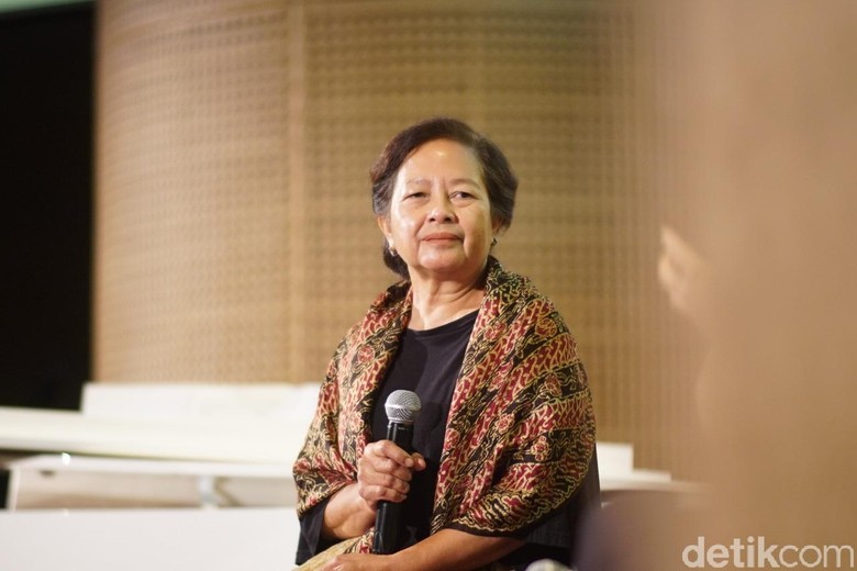 2 Ensiklopedia Langka Pramoedya Ananta Toer Dipajang di Namaku Pram 2 Ensiklopedia Langka Pramoedya Ananta Toer Dipajang di Namaku Pram