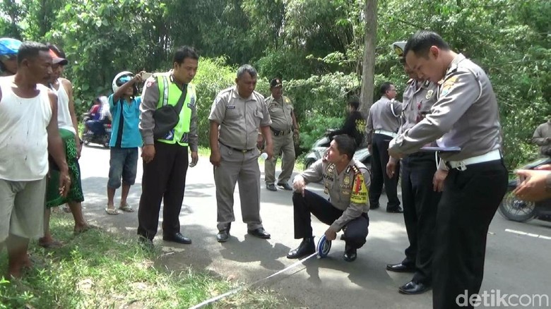 Polisi Ini Meninggal Dalam Perjalanan Pulang Seusai Berdinas Polisi Ini Meninggal Dalam Perjalanan Pulang Seusai Berdinas