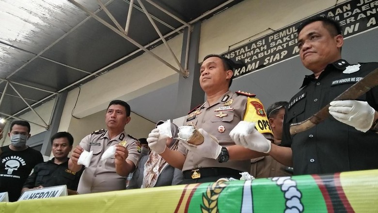 Polisi Tembak Mati Bandar 1 Kg Heroin di Tangerang Polisi Tembak Mati Bandar 1 Kg Heroin di Tangerang