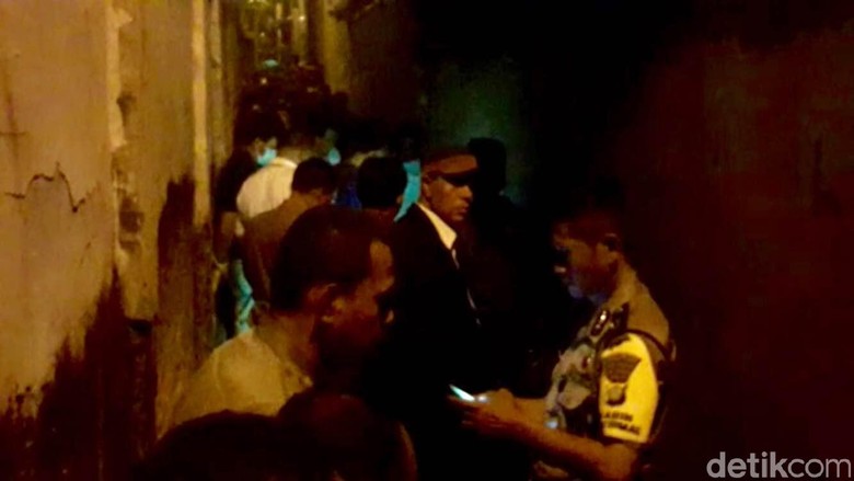 Ditemukan Sejumlah Luka, Pria Tewas di Cawang Diduga Dibunuh Ditemukan Sejumlah Luka, Pria Tewas di Cawang Diduga Dibunuh