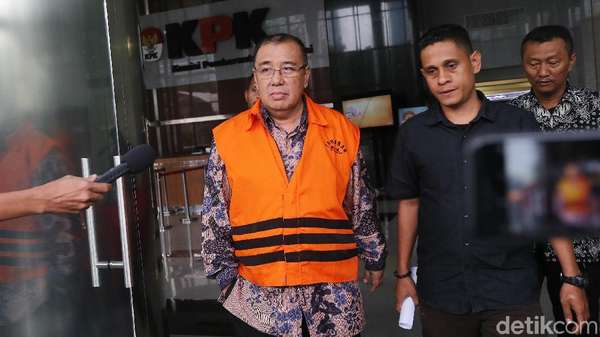 Hakim Tolak Praperadilan Cagub Sultra Lawan KPK Hakim Tolak Praperadilan Cagub Sultra Lawan KPK