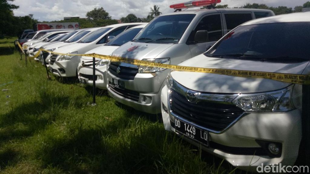 Daftar Mengejutkan Aset Abu Tours: 30 Mobil dan Deretan Rumah Mewah Daftar Mengejutkan Aset Abu Tours: 30 Mobil dan Deretan Rumah Mewah