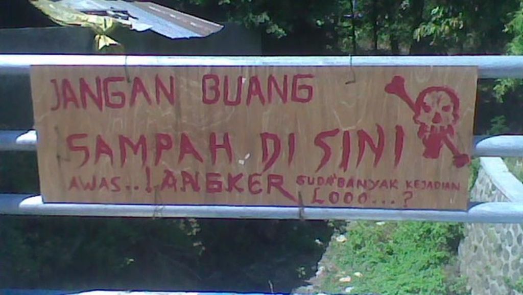 Tulisan-tulisan Kocak Sekaligus Bikin Orang Nggak Jorok Lagi Tulisan-tulisan Kocak Sekaligus Bikin Orang Nggak Jorok Lagi