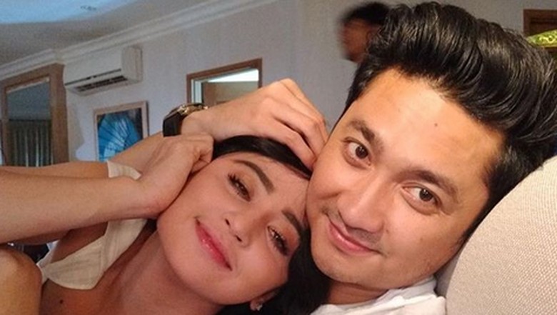 Kena Nyinyir Gara-gara Foto Dicium Suami, Dewi Persik Kesal