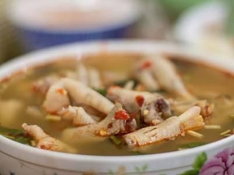 Nyam! Hangat Gurih Soto Ceker Ada di 5 Tempat Makan di Jakarta Nyam! Hangat Gurih Soto Ceker Ada di 5 Tempat Makan di Jakarta