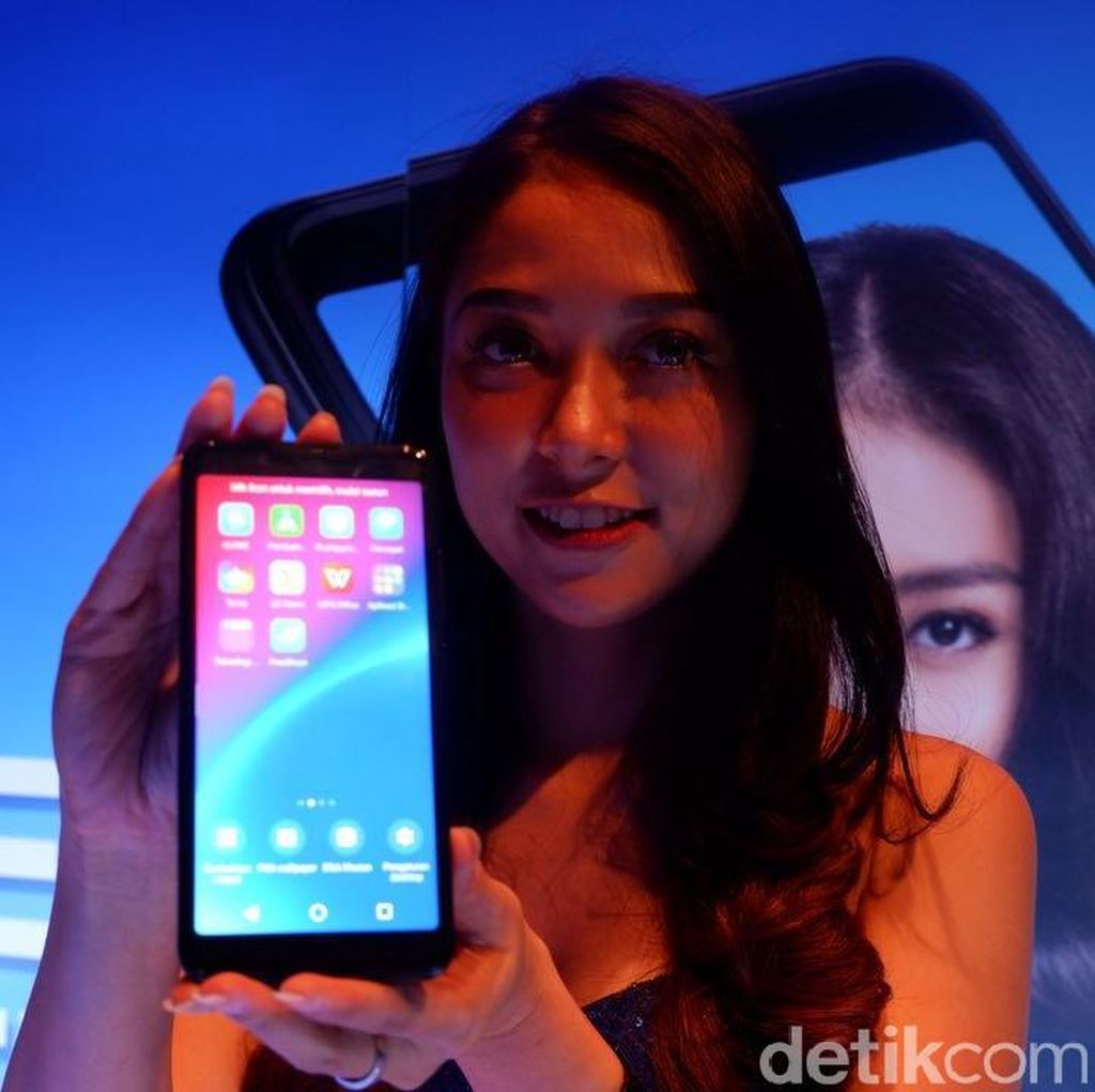 Penampakan Ponsel Advan Penantang Xiaomi Rp 1,5 Juta Penampakan Ponsel Advan Penantang Xiaomi Rp 1,5 Juta