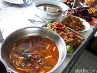 RM. Betawi: Kagak Ada Duanye! Kepala Ikan Kakap Kuah Asam ...