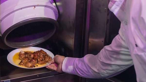 Selalu Dikritik Istrinya Tak Bisa Masak, Pria Ini Buat Robot Chef Selalu Dikritik Istrinya Tak Bisa Masak, Pria Ini Buat Robot Chef