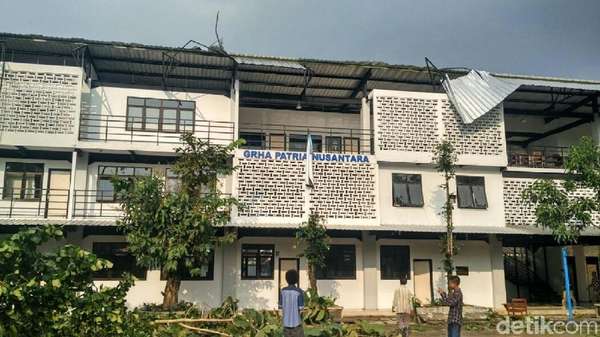 Diterjang Puting Beliung, Perkuliahan di STPMD Libur Sementara Diterjang Puting Beliung, Perkuliahan di STPMD Libur Sementara