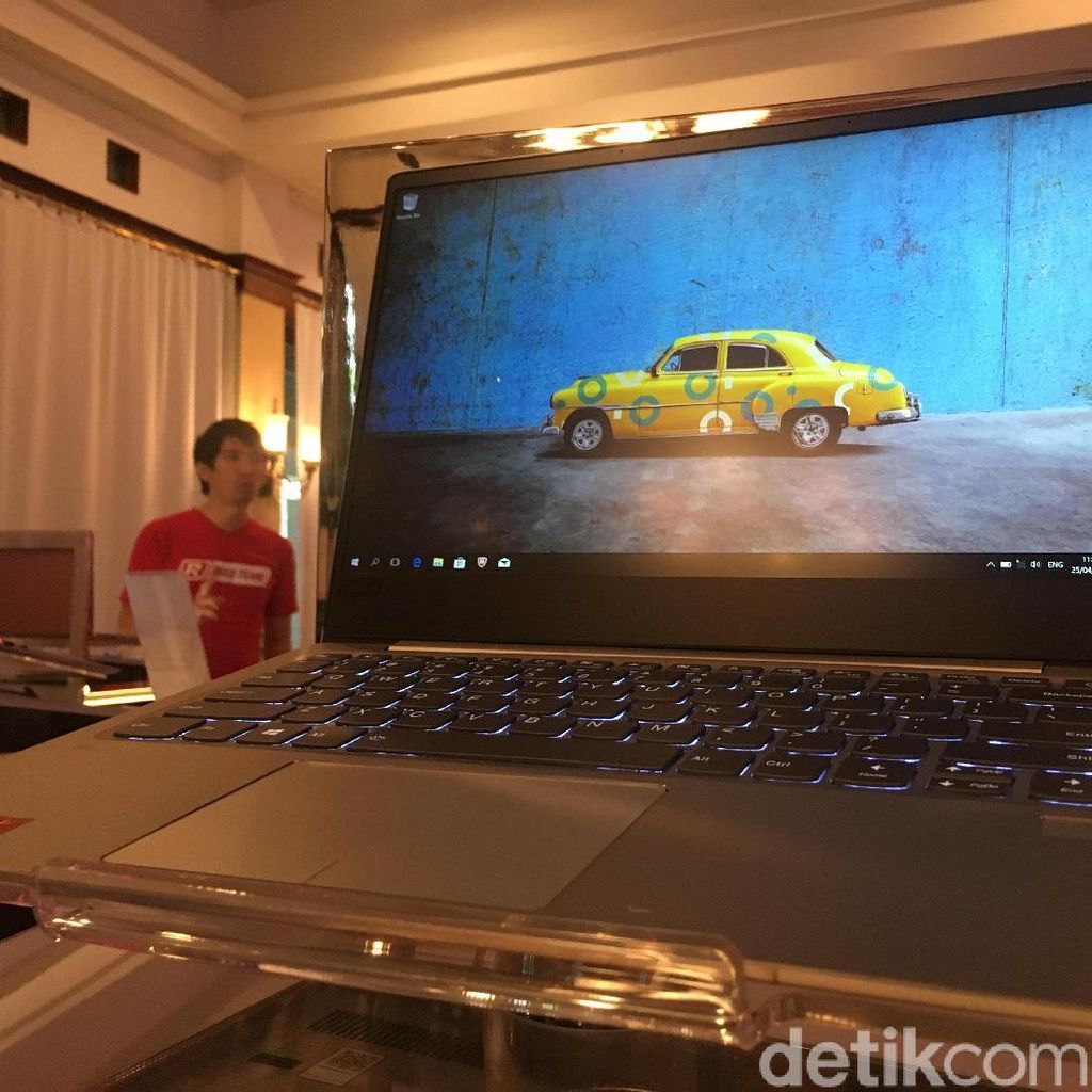 Penampakan Laptop Anyar Lenovo dengan AMD Ryzen Penampakan Laptop Anyar Lenovo dengan AMD Ryzen