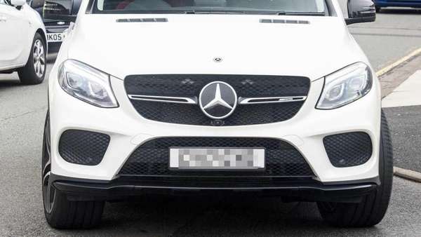Mengintip Mobil Mewah Tunggangan Bintang Liverpool Mohamed Salah Mengintip Mobil Mewah Tunggangan Bintang Liverpool Mohamed Salah