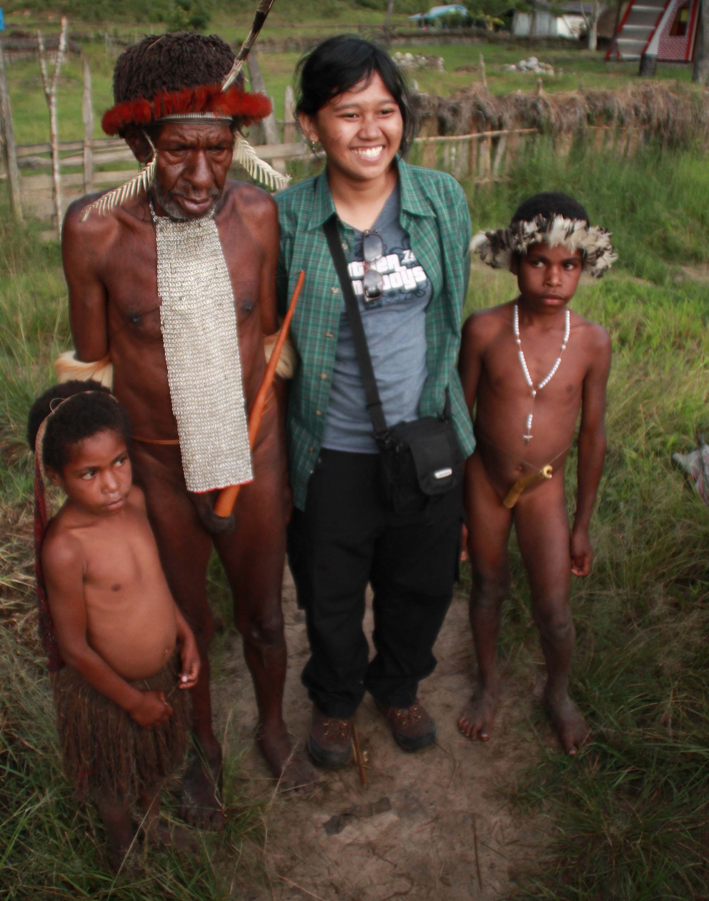 Ini Rasanya Sehari Menjadi Suku Asli Papua