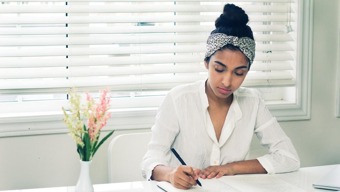 Rupi Kaur, Penyair Terlaris Amerika Rupi Kaur, Penyair Terlaris Amerika