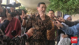 Luhut Tegaskan Tak Perlu Revisi Proyek Setrum 35 Ribu MW