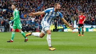MU Kalah dari Tim Promosi, Manchester City Kian Menjauh