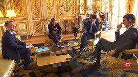 VIDEO: Tingkah 'Menjijikkan' Anjing Presiden Perancis