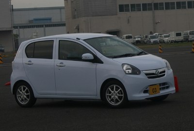 Daihatsu Mira e 800