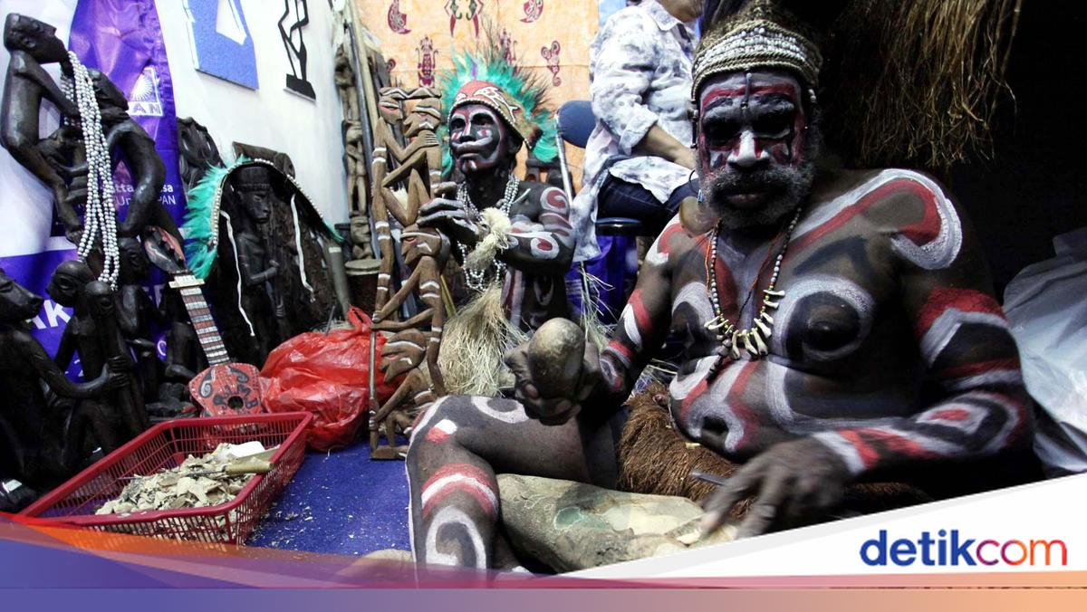 Api Asmat Mengenal Suku Asmat: Sejarah, Adat Istiadat hingga Seni Ukir yang Populer