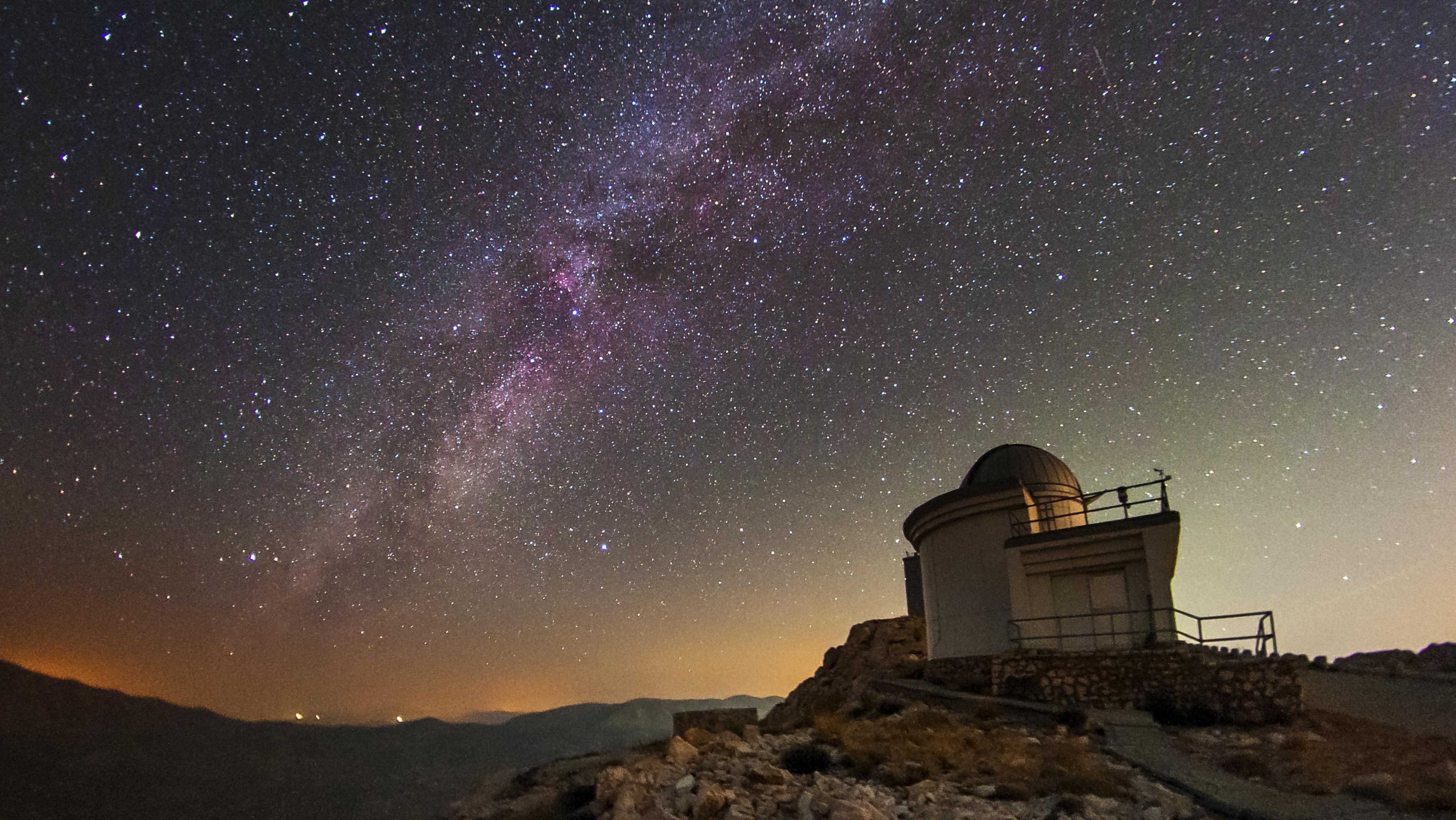 Astronomi ITB Jadi Jurusan Langka Di Indonesia, Seperti Apa Prospek ...