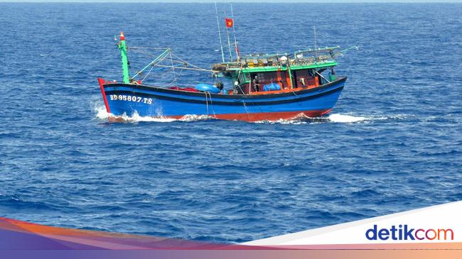 Polisi Cek Kabar Pencurian Ikan oleh Kapal Asing di Natuna Utara - detikNews