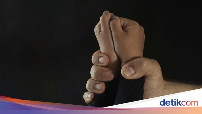 Leader of Motorcycle Gang in Jakarta Suspected of Molesting 40 Children