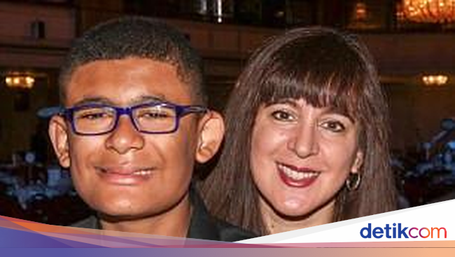 Autis Parah, Romano Temukan Kepercayaan Diri Lewat Musik
