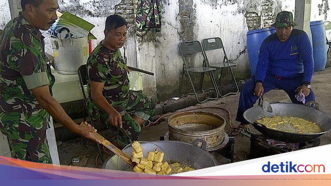  Dapur Umum  TNI Siapkan 5 Ribu Paket Nasi Bungkus untuk 