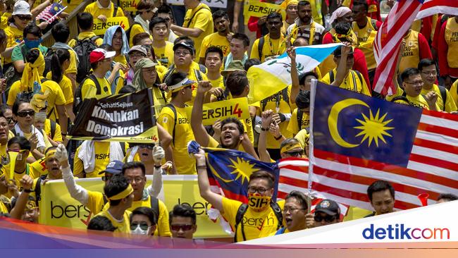 Warga Malaysia Murka Pajak Naik! Anwar Balas Pakai Diskon BBM dan BLT Rp 77 T