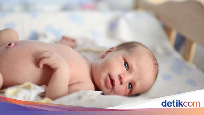 Perlukah Bayi Diberi Bedak Setiap Habis Mengompol Perlukah Bayi Diberi Bedak Setiap Habis Mengompol