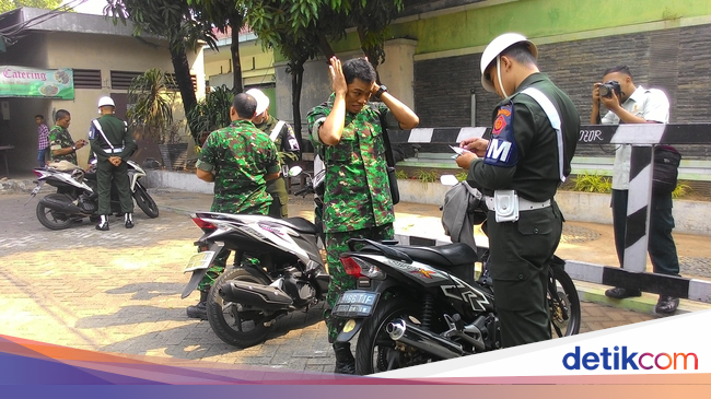 perintah razia surat satlantas di Kena Stiker Razia dan TNI Ini Pelat TNI Jalan Anggota