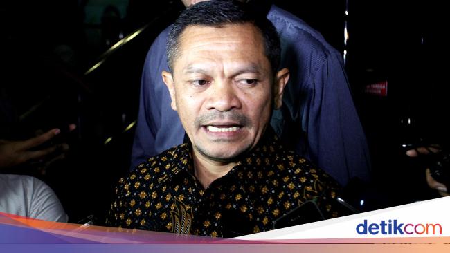 PKS Heran Putusan MK Pisah Jadwal Pilkada: Seolah Ambil Alih Pembentuk UU