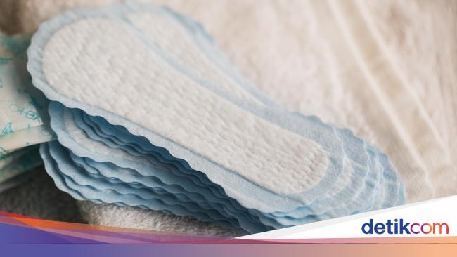 Masa Menopause Dipengaruhi Usia Wanita Saat Haid Pertama Benarkah<script async src=