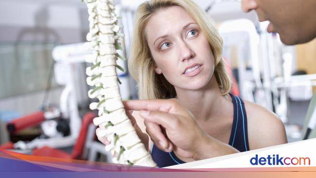 Penyebab Sakit Tulang Belakang Dan Cara Mengatasinya Penyebab Sakit Tulang Belakang Dan Cara Mengatasinya