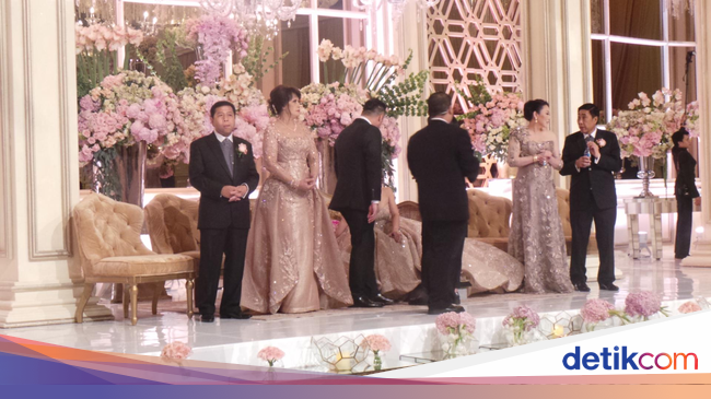 Hanya 3 Menteri yang Hadiri Resepsi Pernikahan Putri Novanto