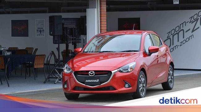 Pt375 цвет. Синие штаны адидас. Пантон палитра цмик. Палитра цмик палитра ргб. Vgu091 vegas серый 25x75.