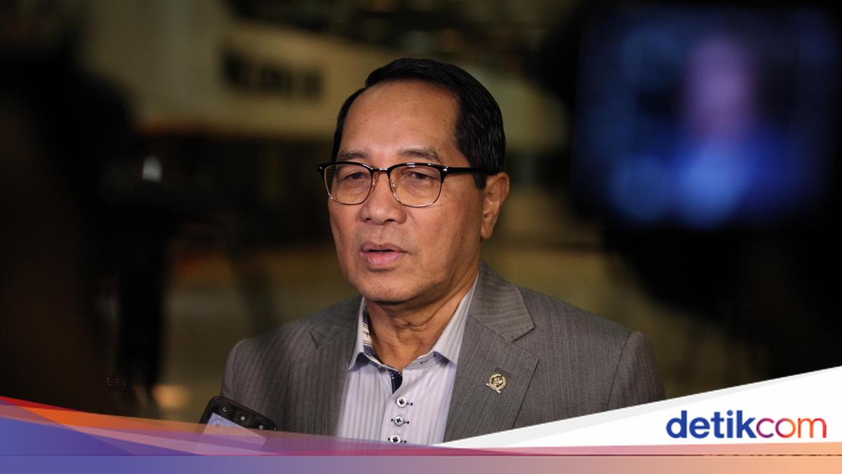 Anggota DPR Soal Kerusakan Hutan: Menhut Raja Juli Kebagian Cuci Piring