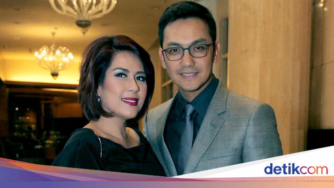 Gunawan Ajak Keluarga ke Resepsi Nabila Syakieb