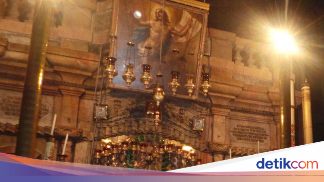 Berziarah ke Gereja Makam Yesus di Yerusalem