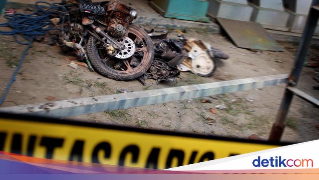 Nyawa Melayang Saat Motor 'Cengtri' Lawan Arah Tabrakan di Bekasi