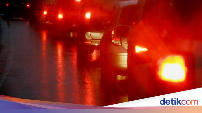 Police explanation about 1 hour of traffic jam in Cileungsi Bogor on Saturday afternoon