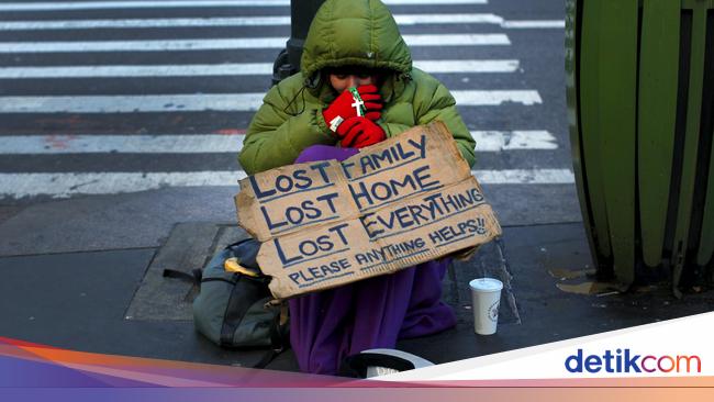 Unable to pay for apartments, many people become homeless